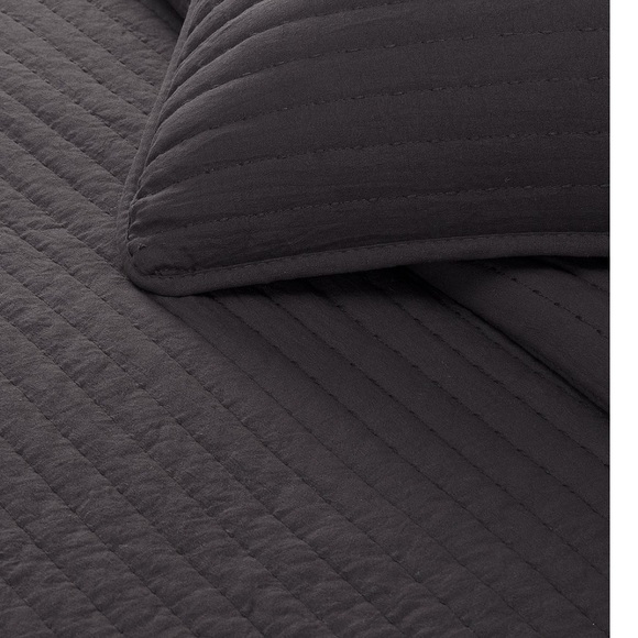 UGG Devon Quilt Set. Channel stitch quilting pattern. Charcoal. Queen - Picture 3 of 7